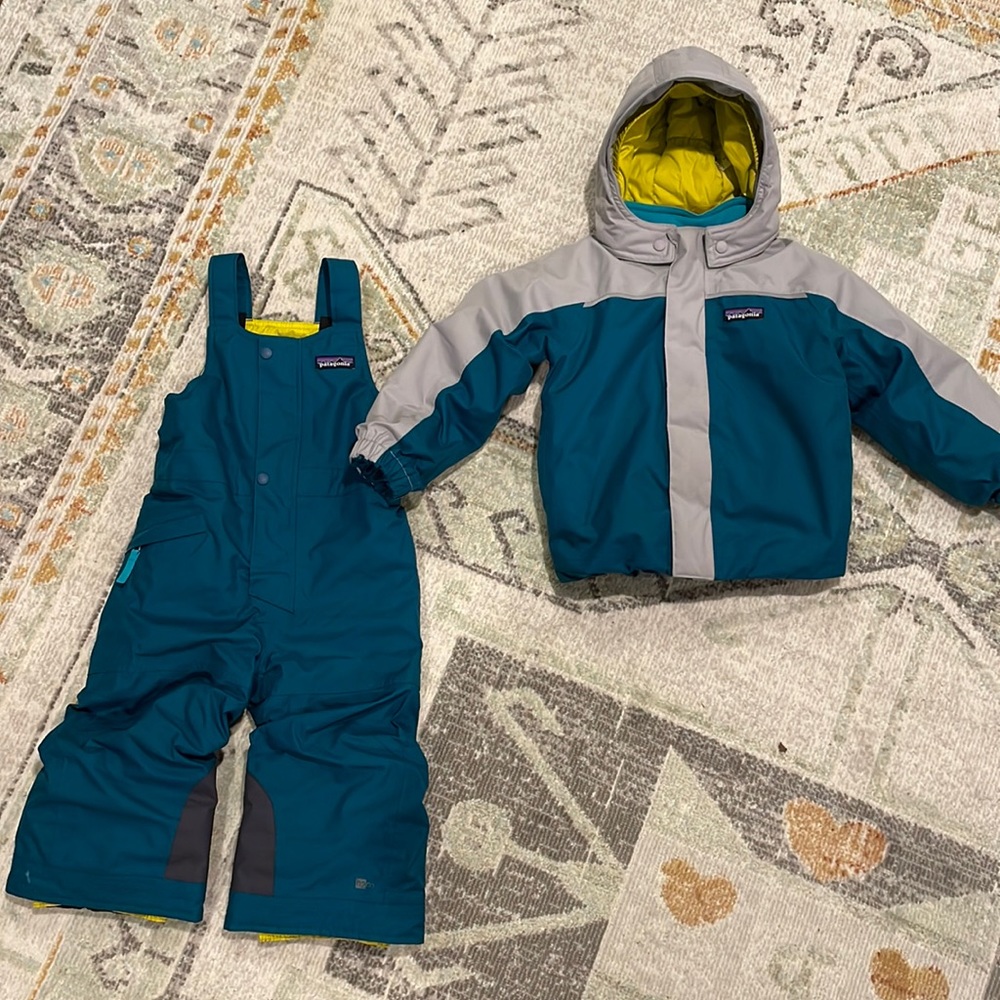 Patagonia Baby Toddler Baby Snow Pile Jacket & Bibs Set 2T Like New Never Used